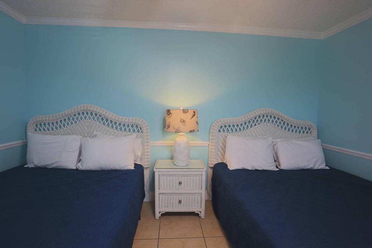 100 - Las Brisas St. Pete Beach Extérieur photo