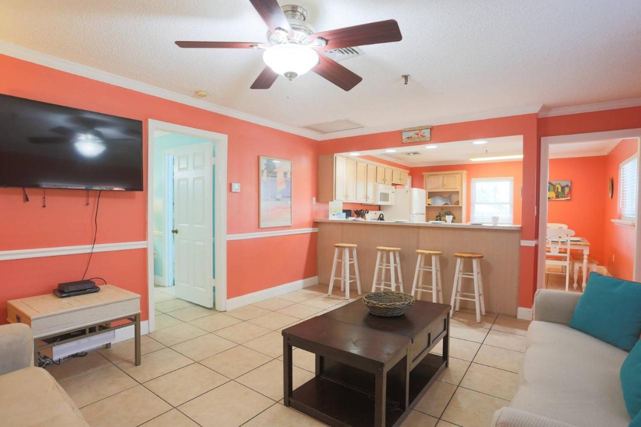 100 - Las Brisas St. Pete Beach Extérieur photo
